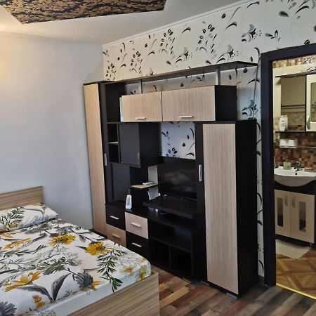 Gara De Nord Apartment Bukares Bagian luar foto
