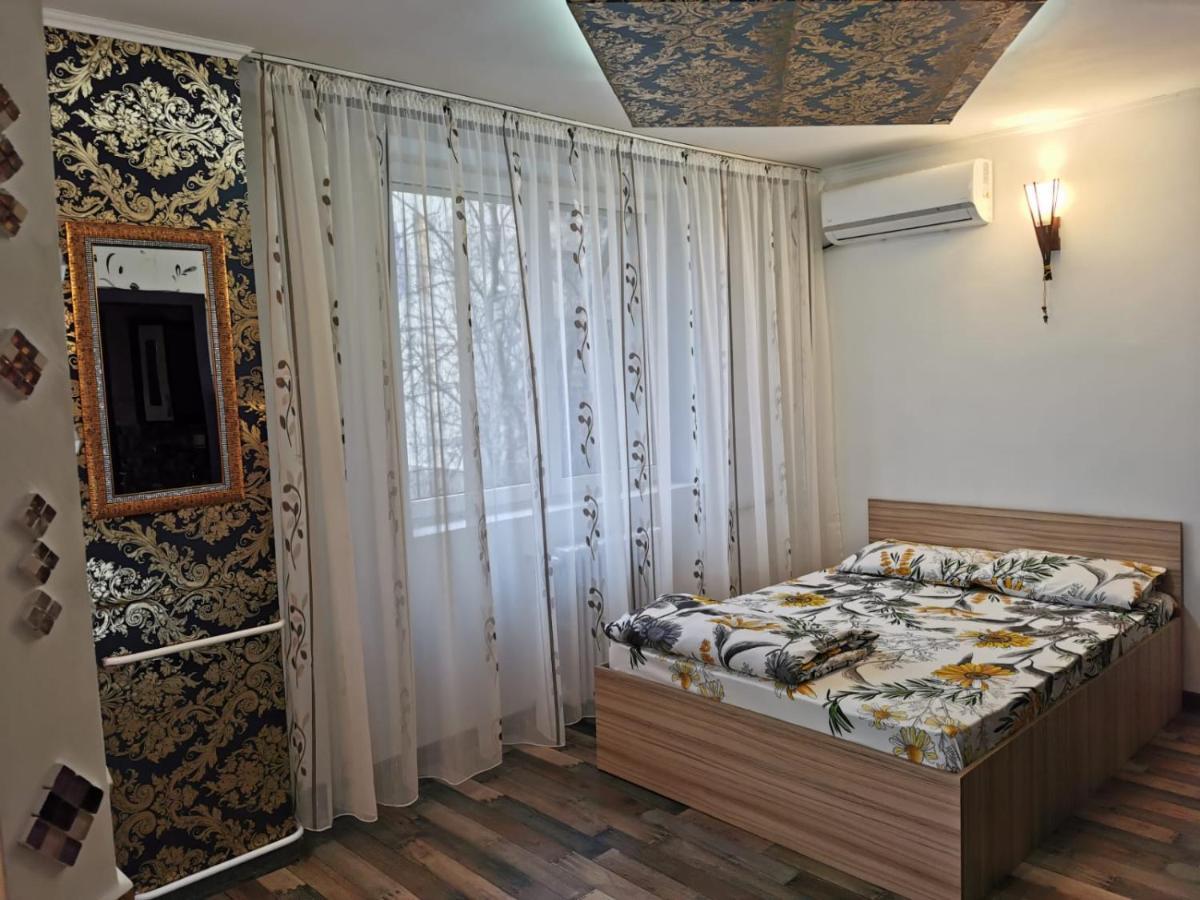 Gara De Nord Apartment Bukares Bagian luar foto