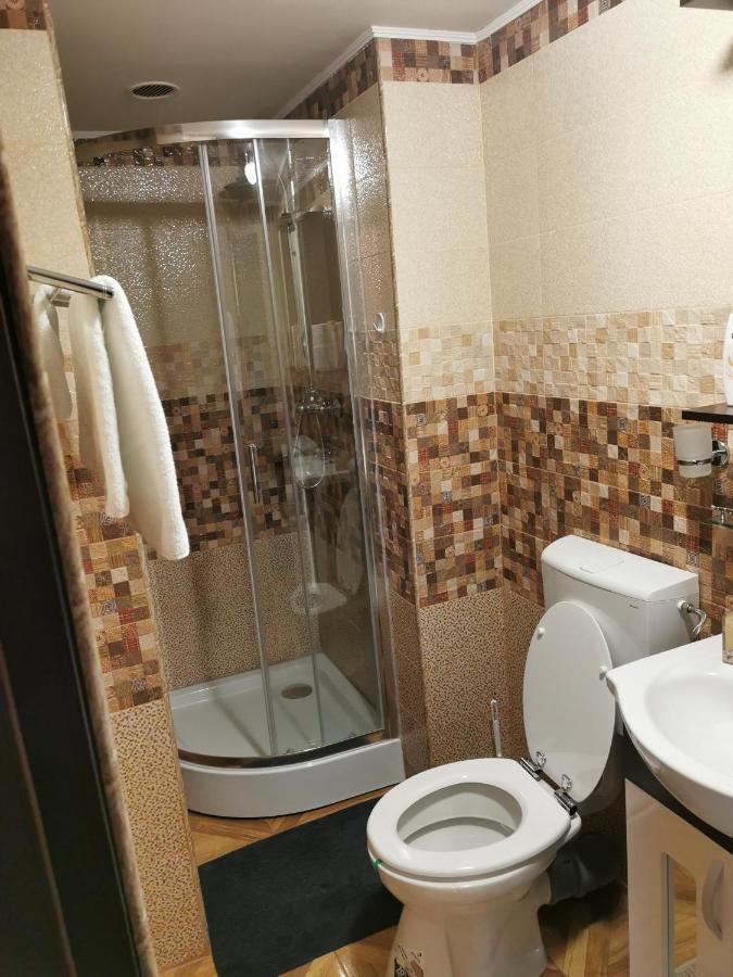 Gara De Nord Apartment Bukares Bagian luar foto